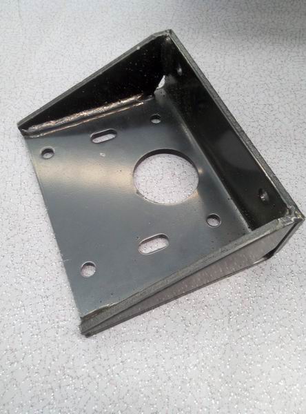 Rear suspension lower bracket