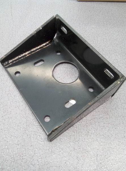 Rear suspension lower left bracket