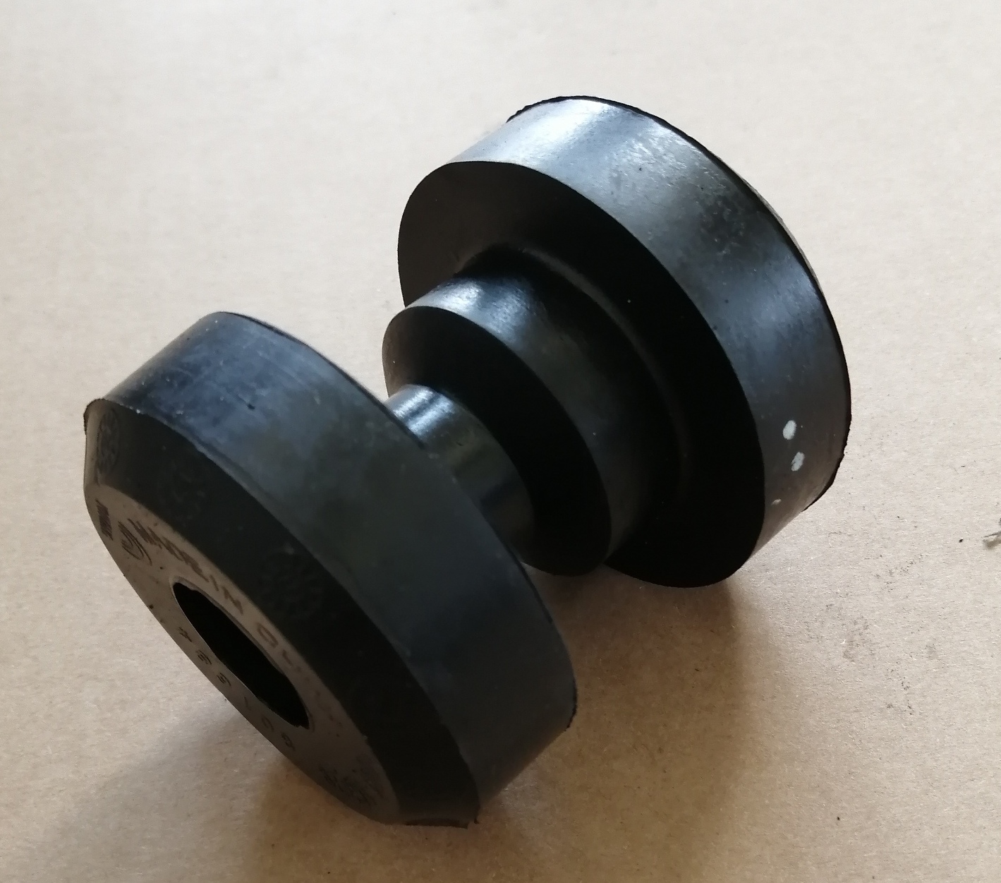 Engine suspension rubber pad, other structure, stiffness 1063-1