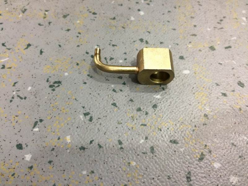 Сопло охлаждения поршня