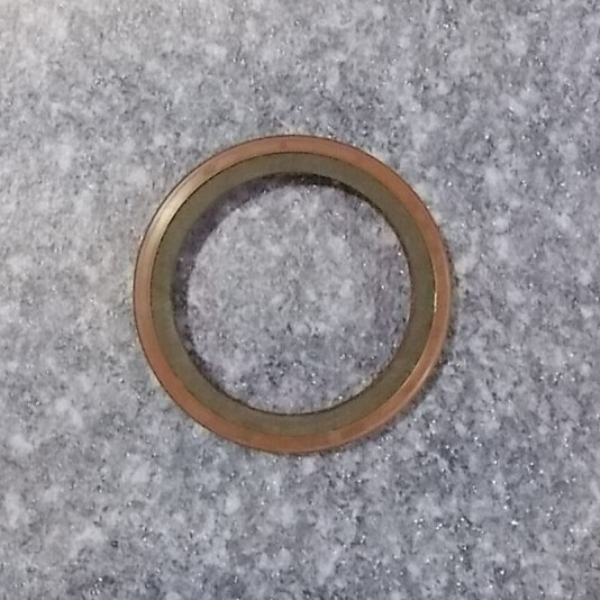 Передний сальник коробки передач