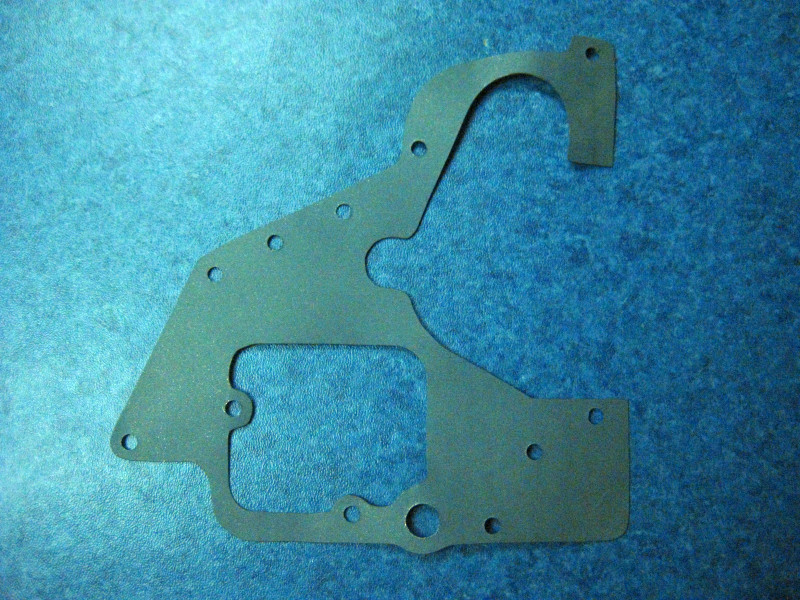 Pads-time gear chamber cover