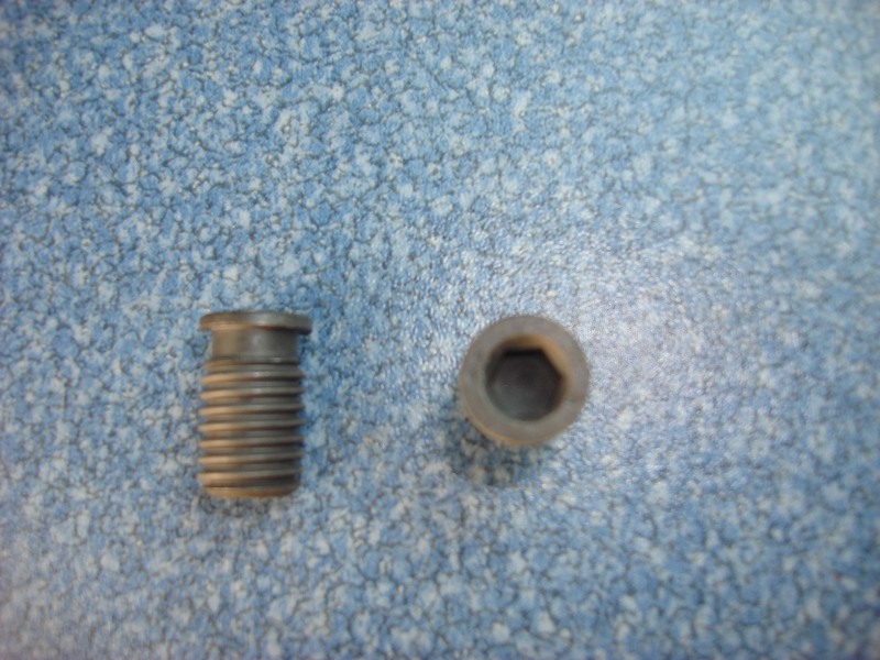 Tightening screws