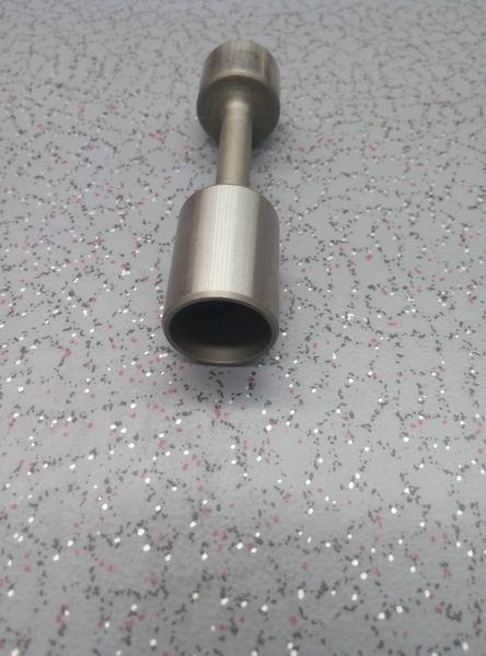 Pressure-reducing valve plug