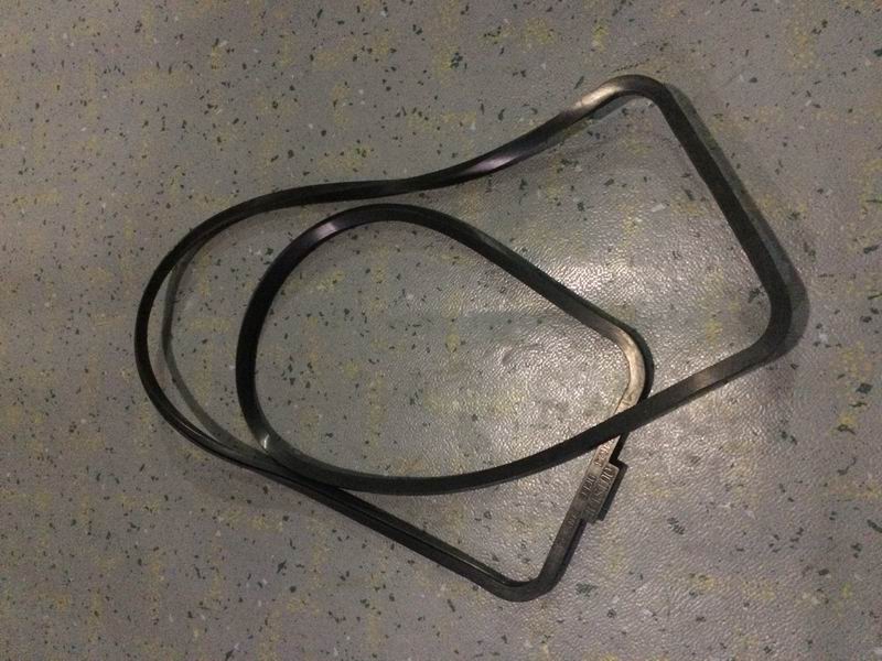 Push rod cover pad