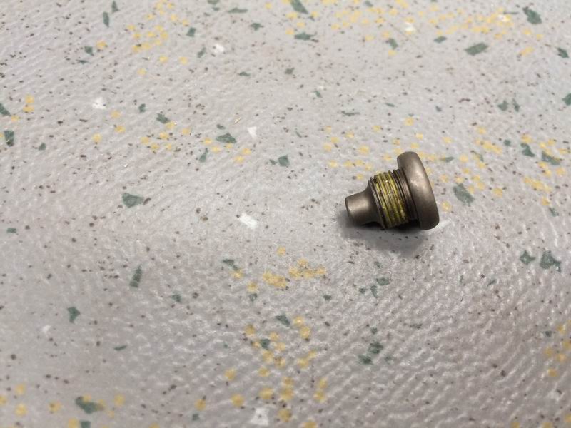 Conduit; side of cylinder; can be replaced by 1002-01827