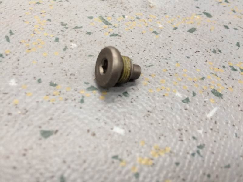 Conduit; side of cylinder; can be replaced by 1002-01827-2