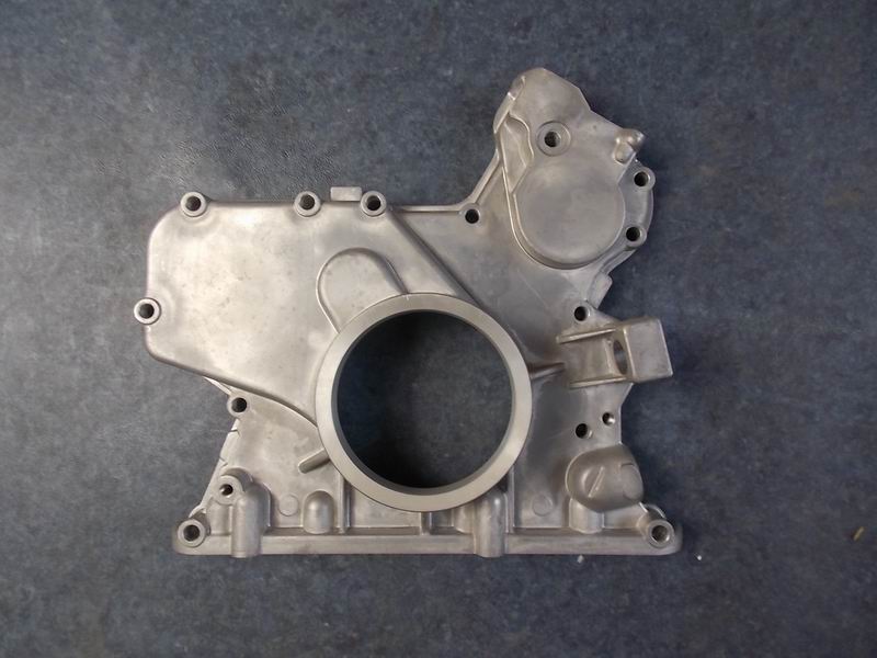 Передняя крышка коробки передач; удалил так же, как 1002-00325