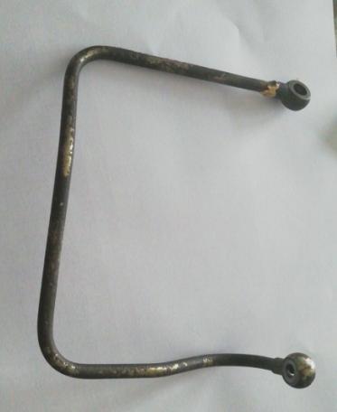 Idge gear lubricating oil pipe