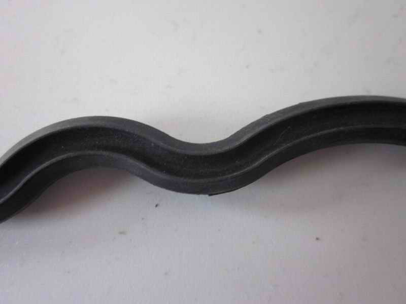 Накладка крышки головки блока цилиндров; доступен для 1003-01076 поколения-1