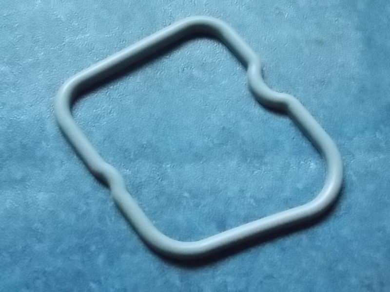 Cylinder head cover pad-1