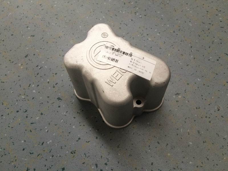 Cylinder head cover-2