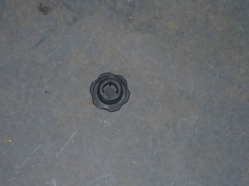 Add oil cover-1