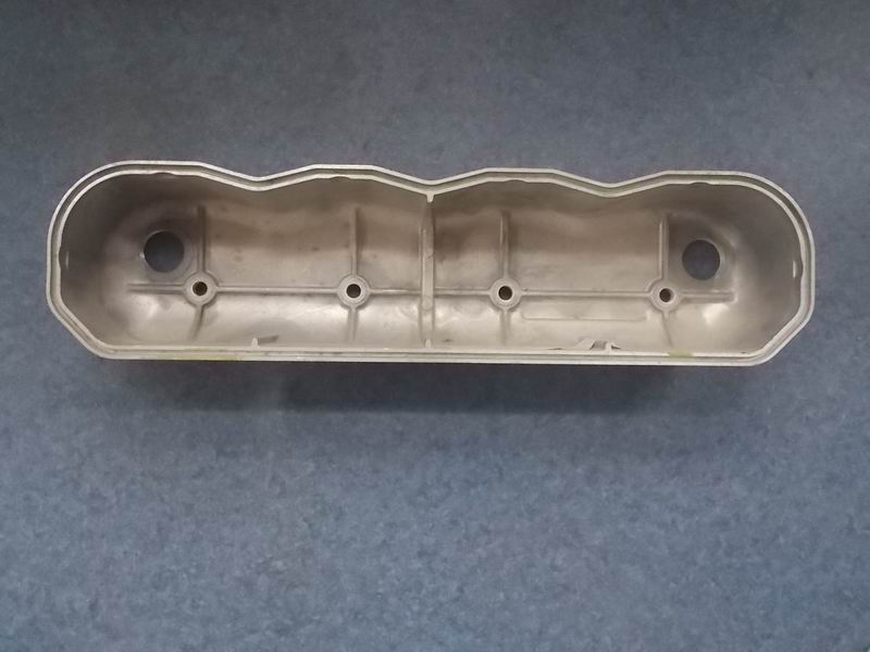 Cylinder head cover-1