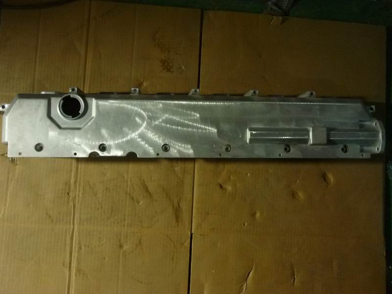 Cylinder head cover assembly