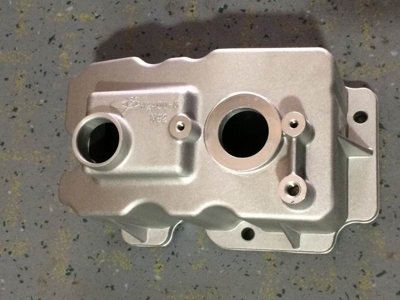 Крышка головки блока цилиндров