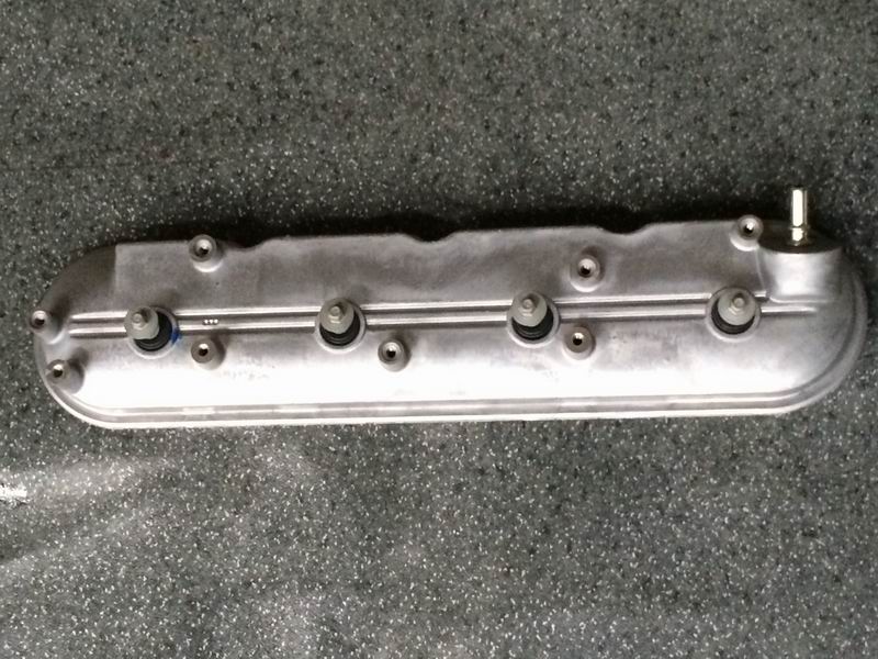 Cylinder head cover; left-1