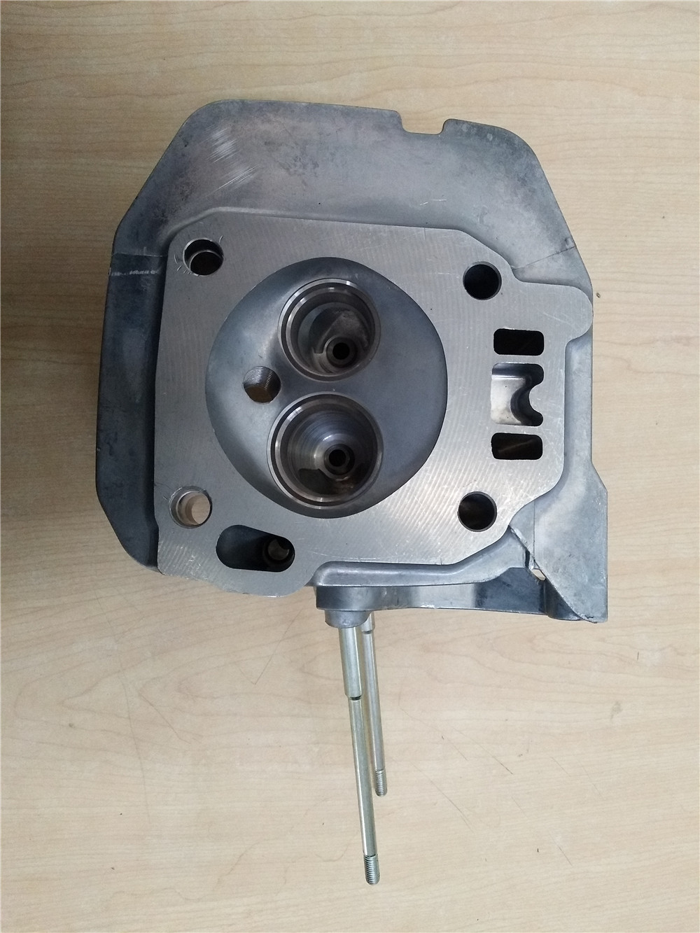 Cylinder head assembly; 1220C-Z7E-000; Honda GX390