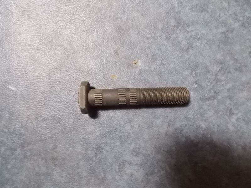 Connecting rod screws