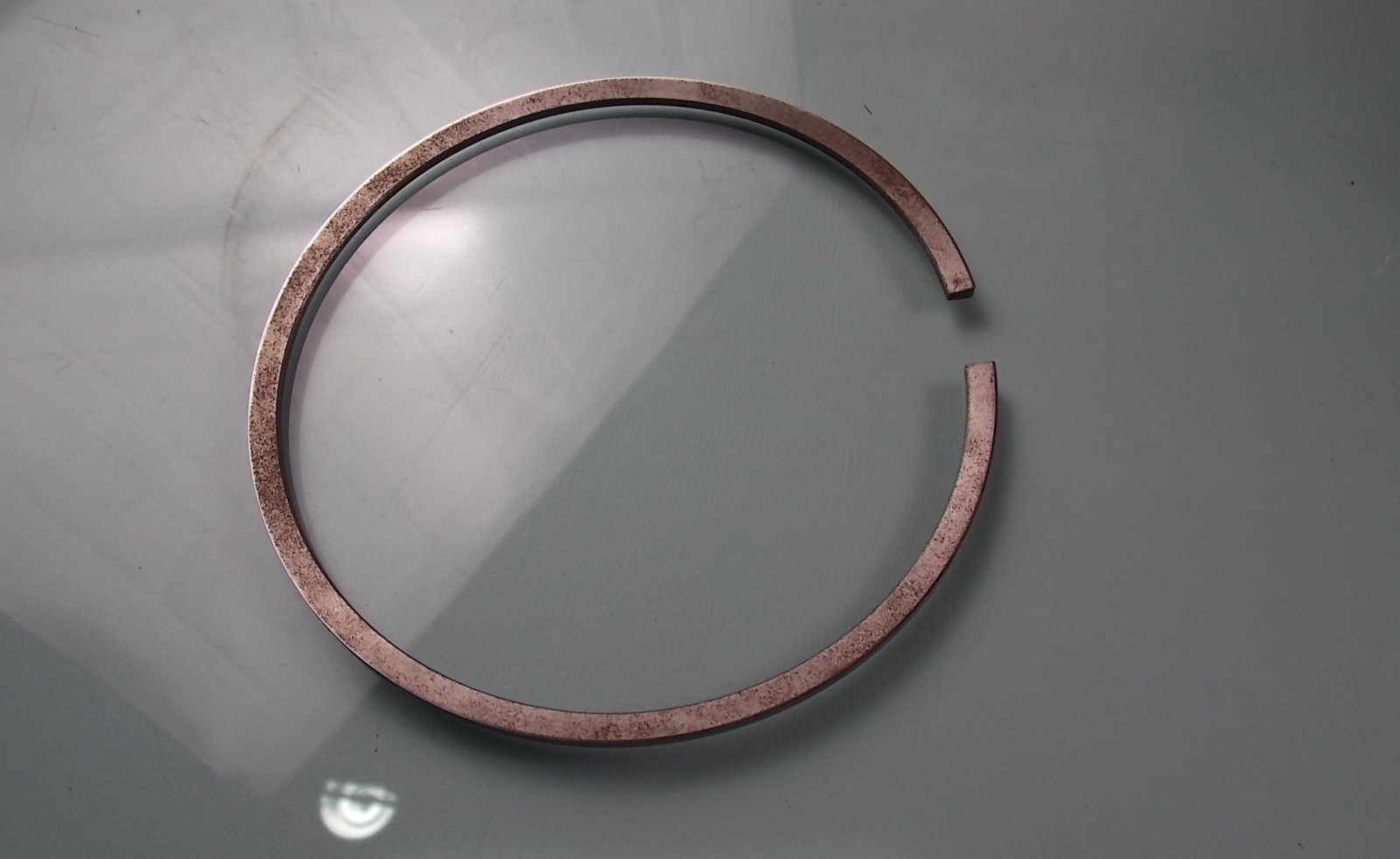 Поршневое кольцо 1