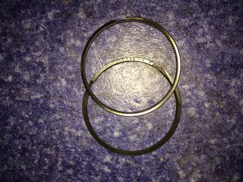 Piston ring; single cylinder group; contains 3 pieces