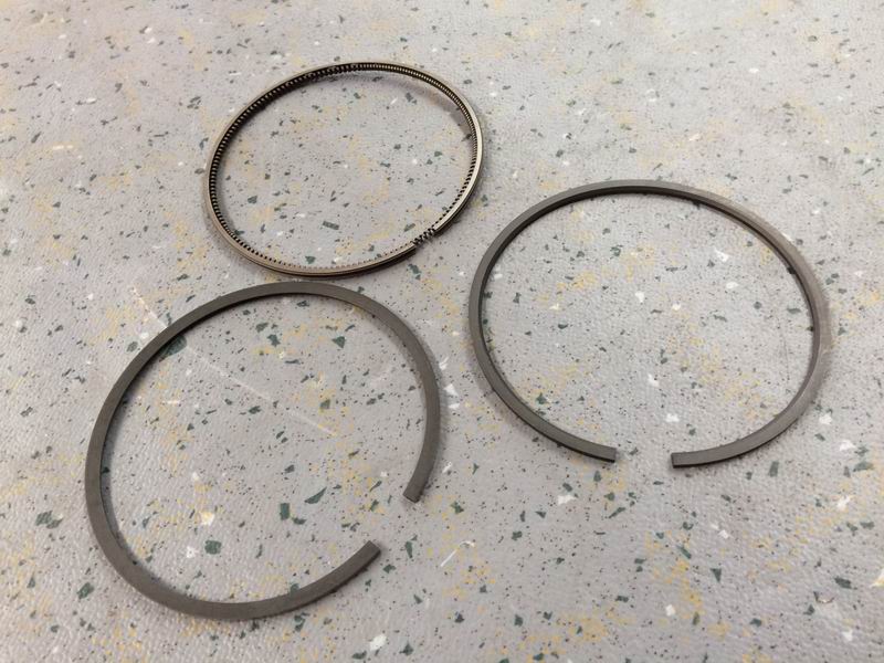 Piston ring; single cylinder group; contains 3 pieces