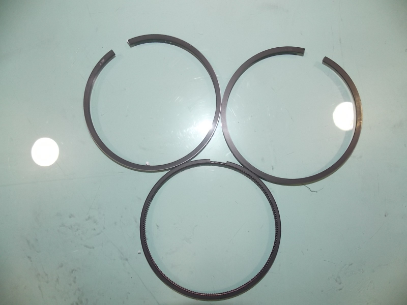 Piston ring; single cylinder group; contains 3 pieces; consume inventory