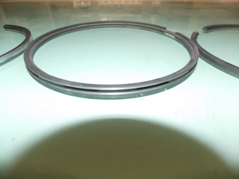 Piston ring; single cylinder group; contains 3 pieces; consume inventory-2