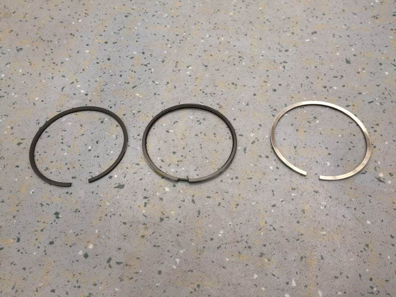 Piston ring; single cylinder group; contains 3 pieces