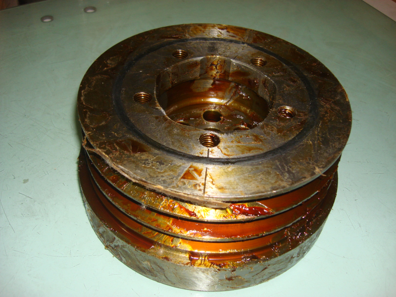 Crankshaft pulley Three-slot