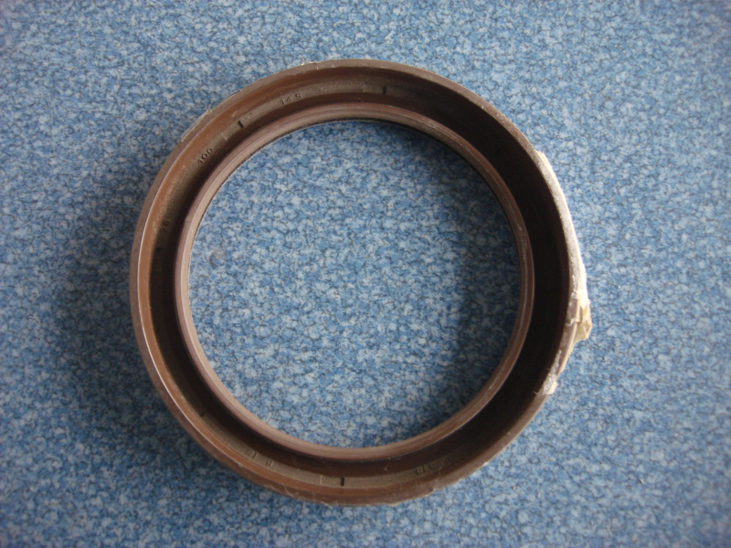 Crankshaft front oil seal-1