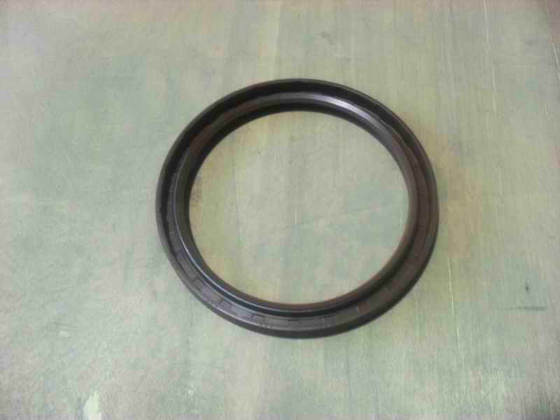 Crankshaft rear oil seal; interchangeable with 1005-00307
