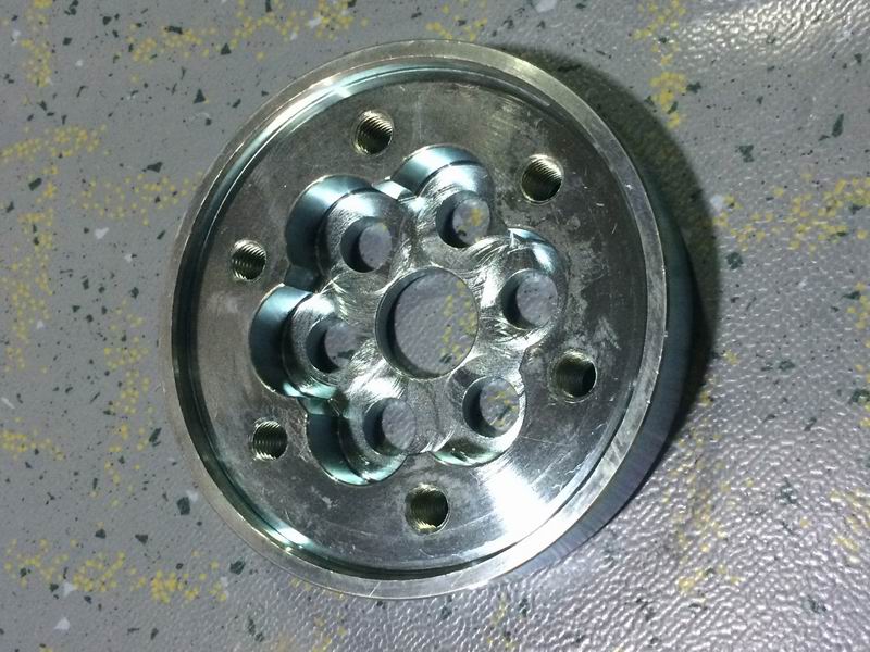 Crankshaft shock absorber flange