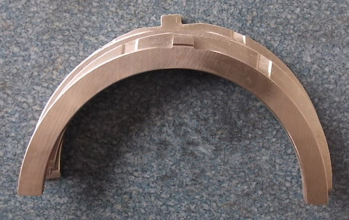 Упорная плитка; один комплект всей машины; в том числе 4 шт.