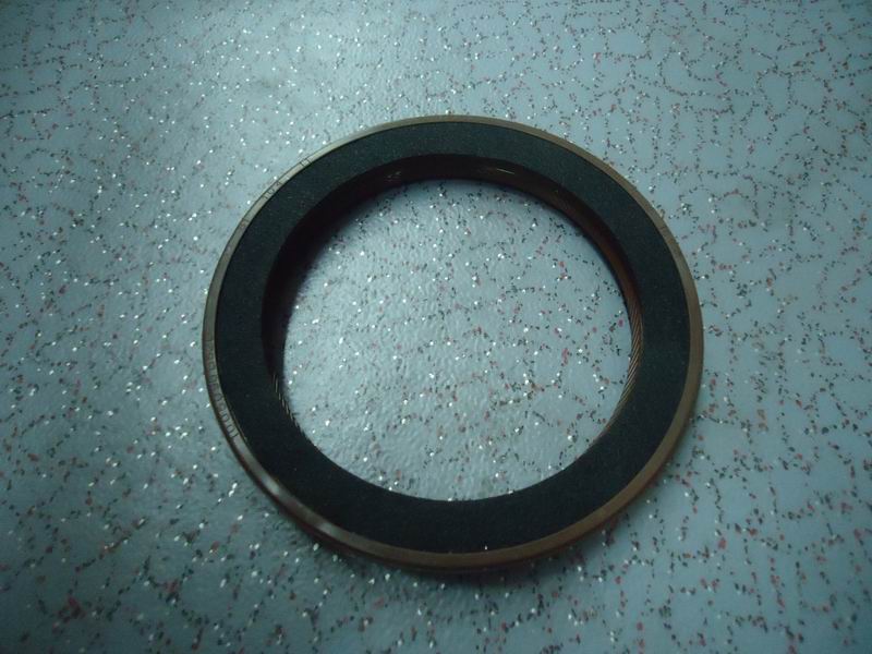 曲轴前油封;可用1005-03025代替