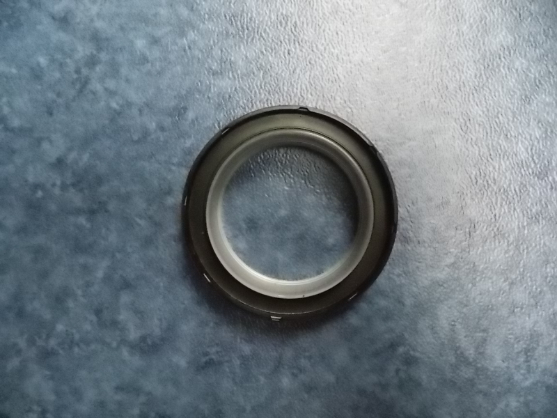 Crankshaft front oil seal