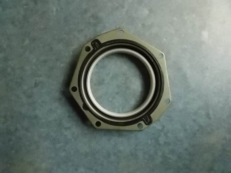 Crankshaft rear oil seal-1