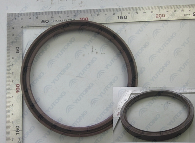 Сальник за коленвалом; можно заменить на 1005-04017