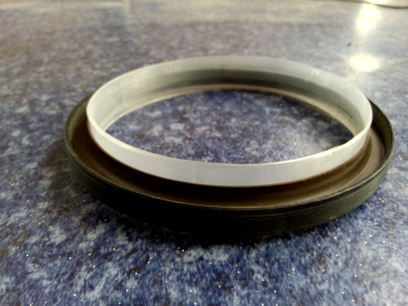 Crankshaft rear oil seal-2