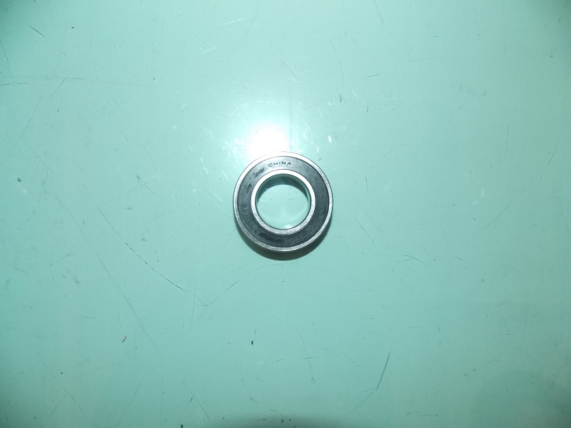Flywheel guide bearings
