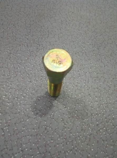 Crankshaft pulley fastening bolts