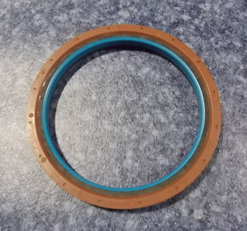Crankshaft rear oil seal-1