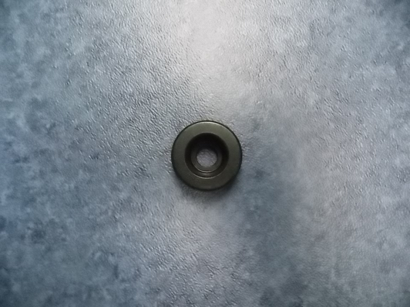 Valve spring seat