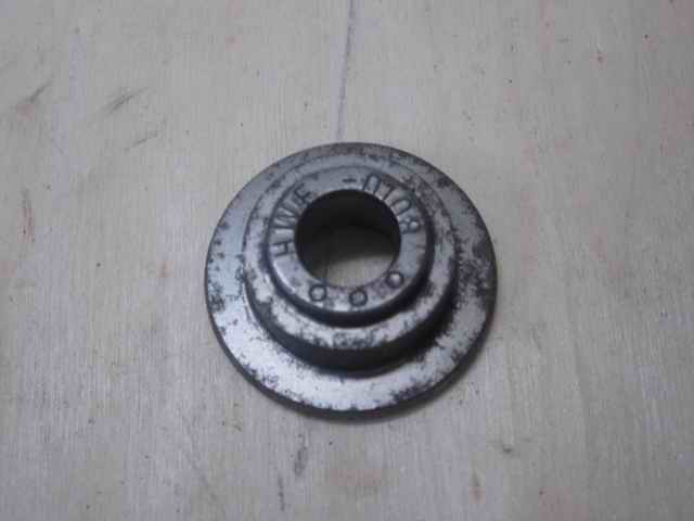 Valve spring seat