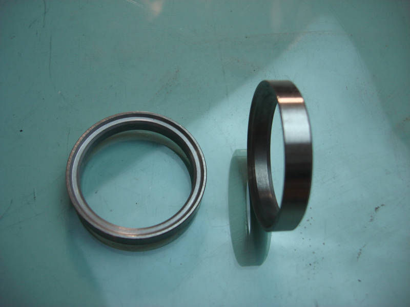 Седло выпускного клапана