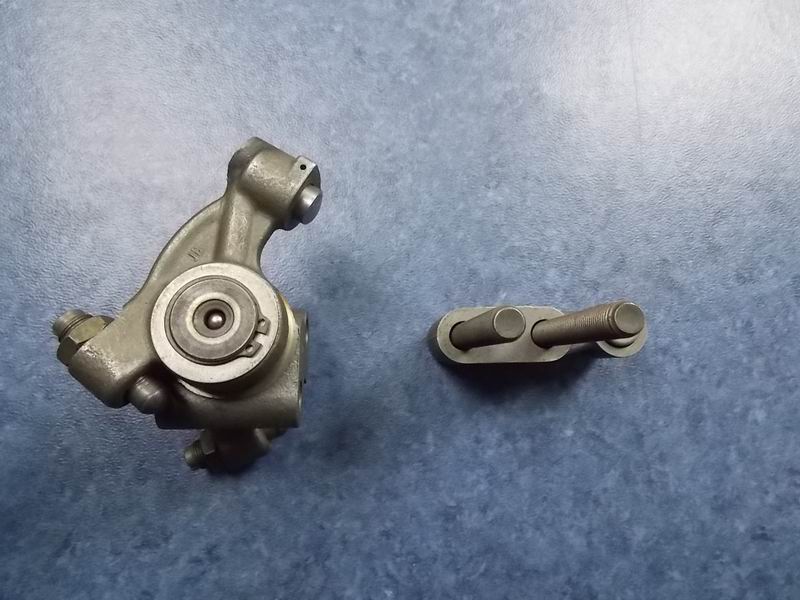 Rocker arm assembly; D2866LOH26-1