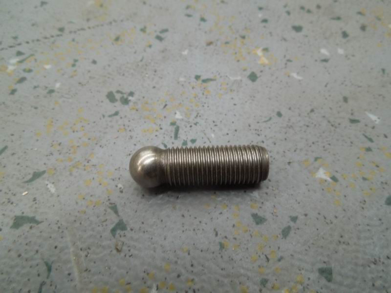 Rocker adjustment screws