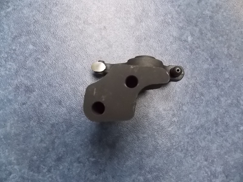 Rocker and rocker arm support (front)-1