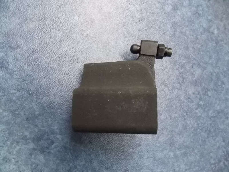 Rocker and rocker arm support (front)-2
