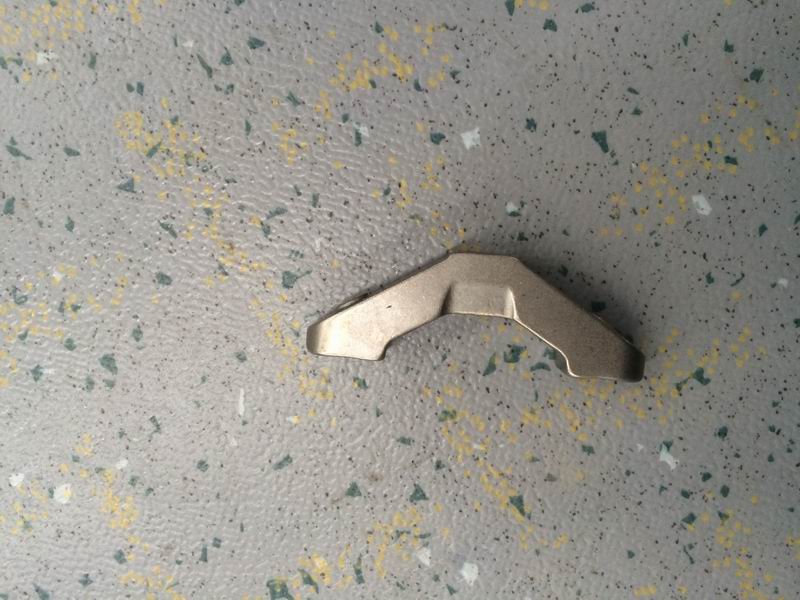 Valve rocker bridge